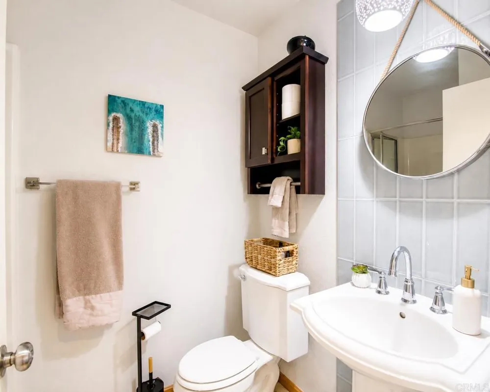 2826 Unicornio Street #A Carlsbad, CA 92009