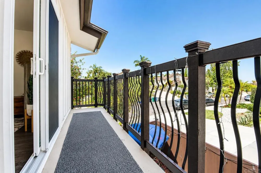 2826 Unicornio Street #A Carlsbad, CA 92009