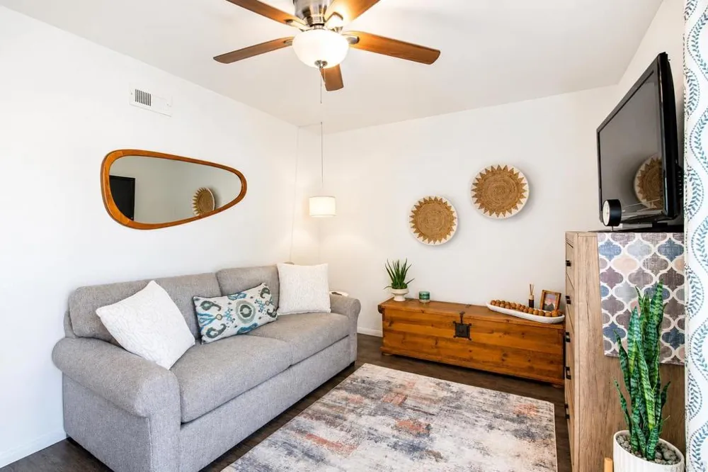 2826 Unicornio Street #A Carlsbad, CA 92009