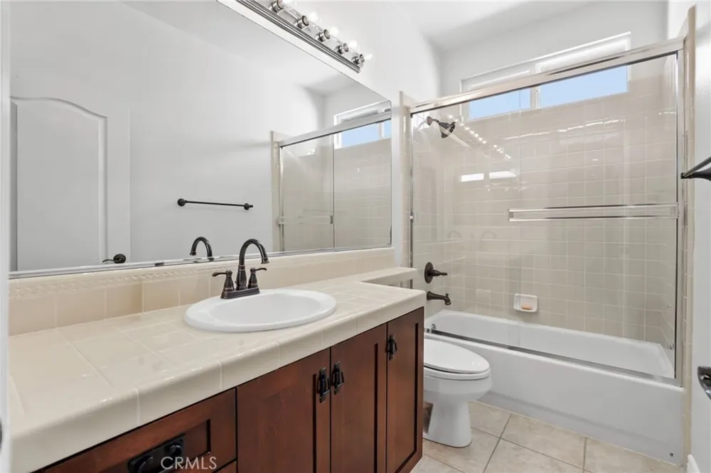 33 Glittering Sky Aliso Viejo, CA 92656