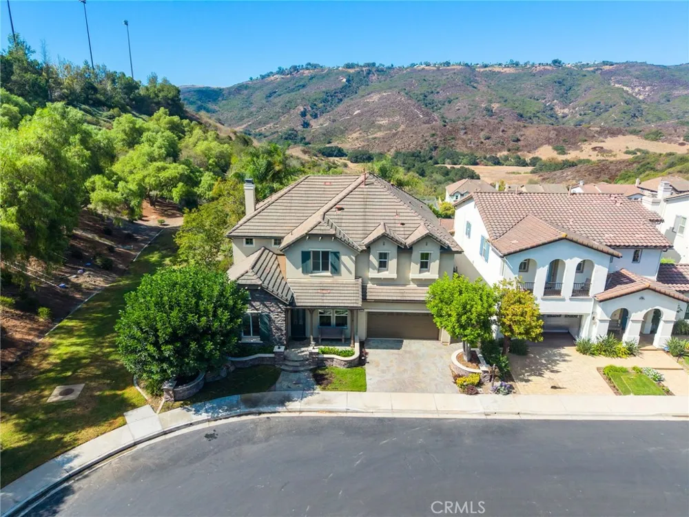 33 Glittering Sky Aliso Viejo, CA 92656