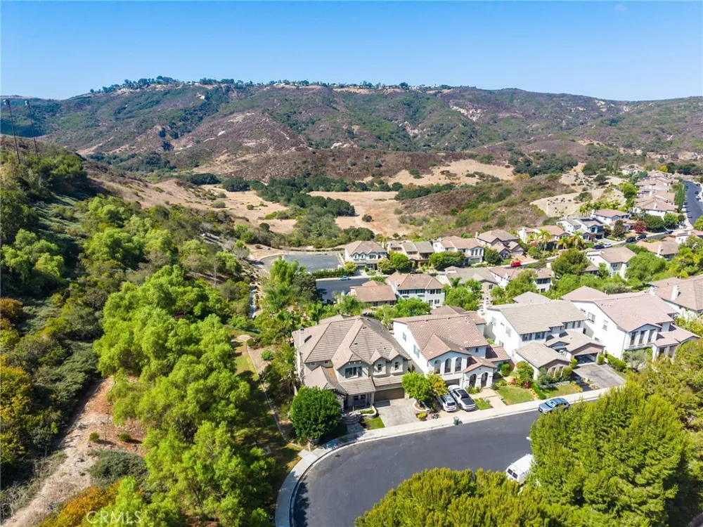 33 Glittering Sky Aliso Viejo, CA 92656