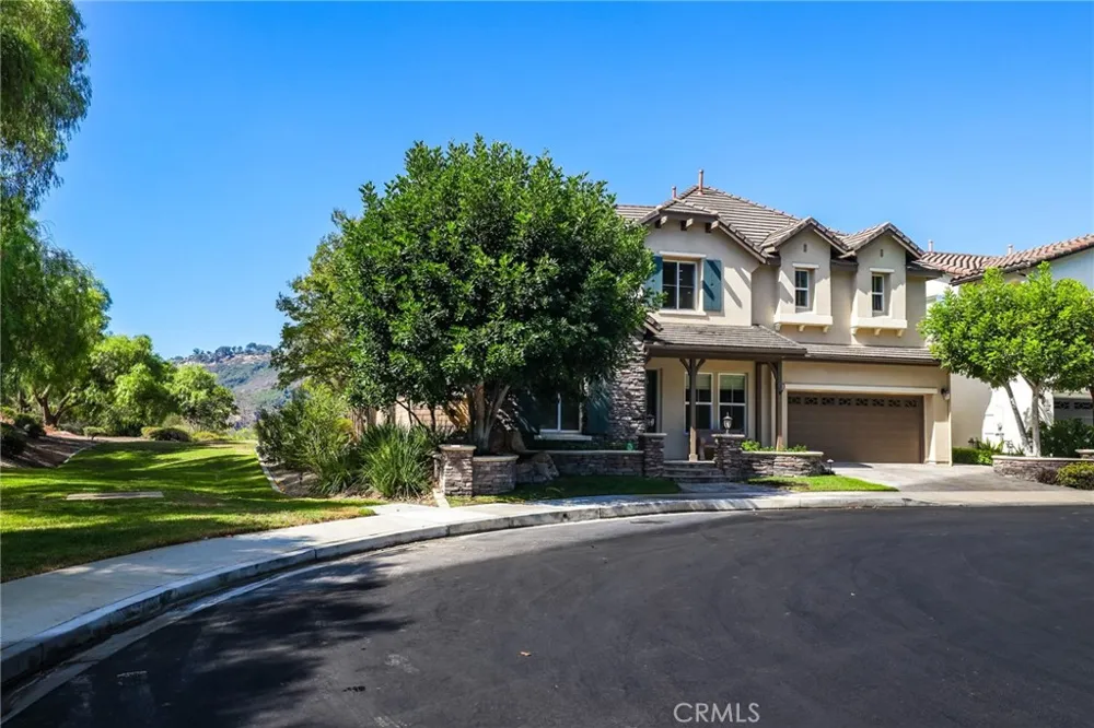 33 Glittering Sky Aliso Viejo, CA 92656
