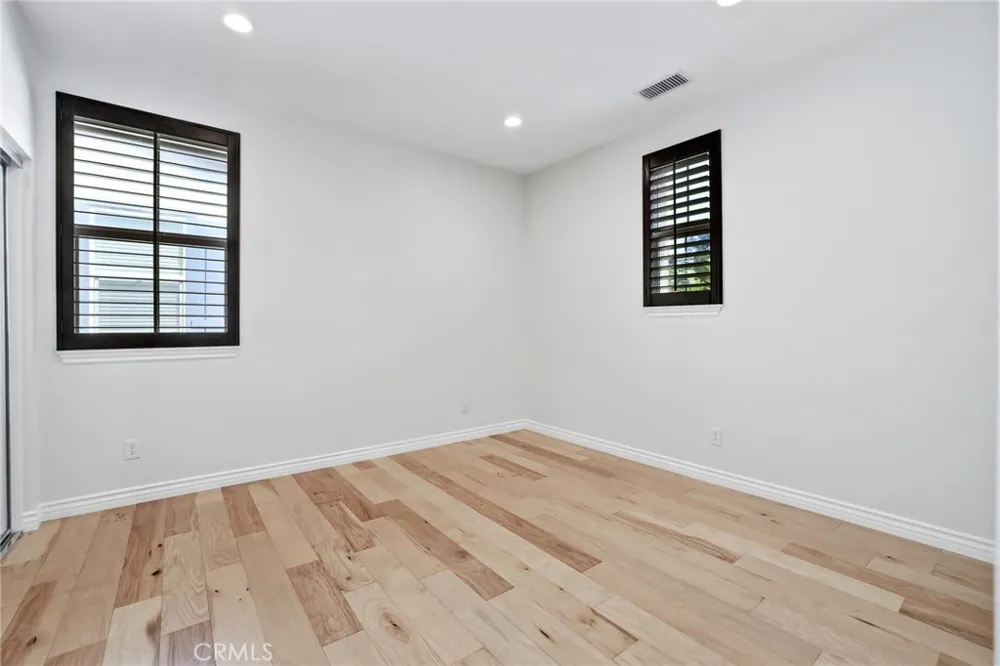 33 Glittering Sky Aliso Viejo, CA 92656
