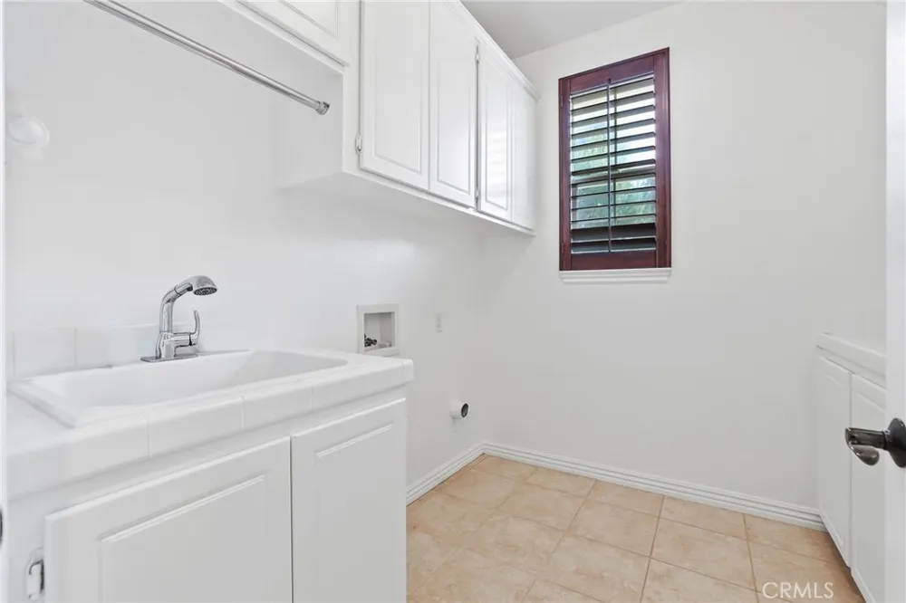 33 Glittering Sky Aliso Viejo, CA 92656