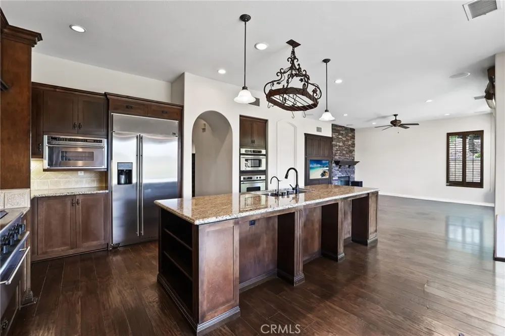 33 Glittering Sky Aliso Viejo, CA 92656