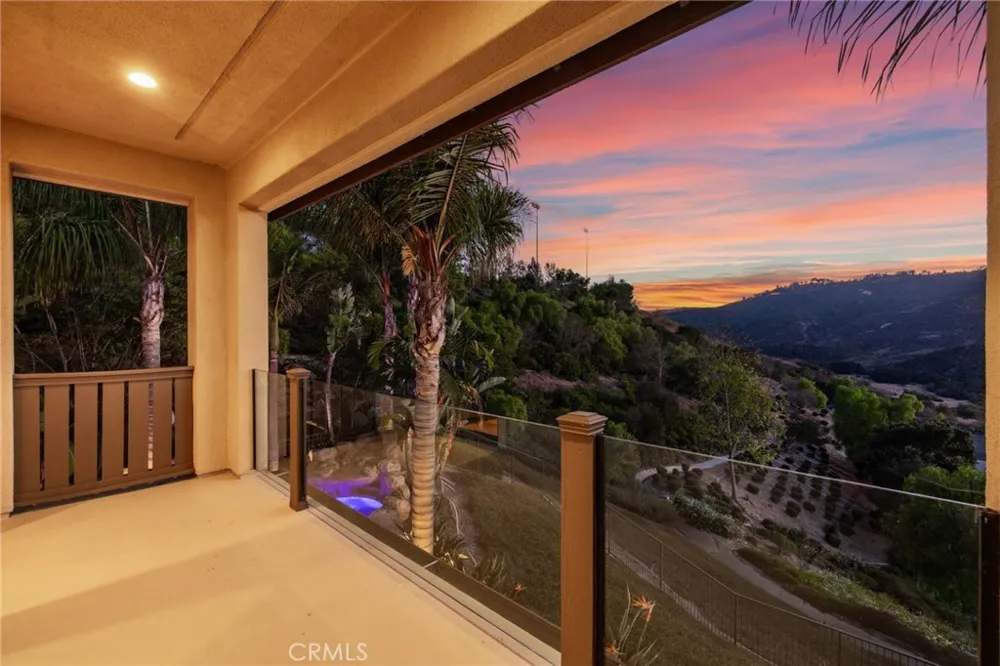 33 Glittering Sky Aliso Viejo, CA 92656