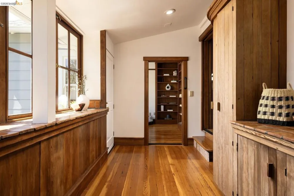1716 Parker ST Berkeley, CA 94703