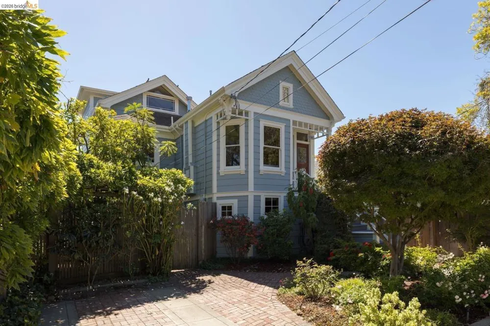 1716 Parker ST Berkeley, CA 94703