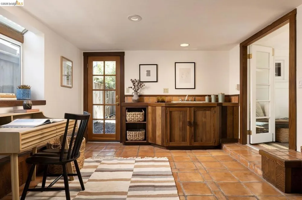 1716 Parker ST Berkeley, CA 94703