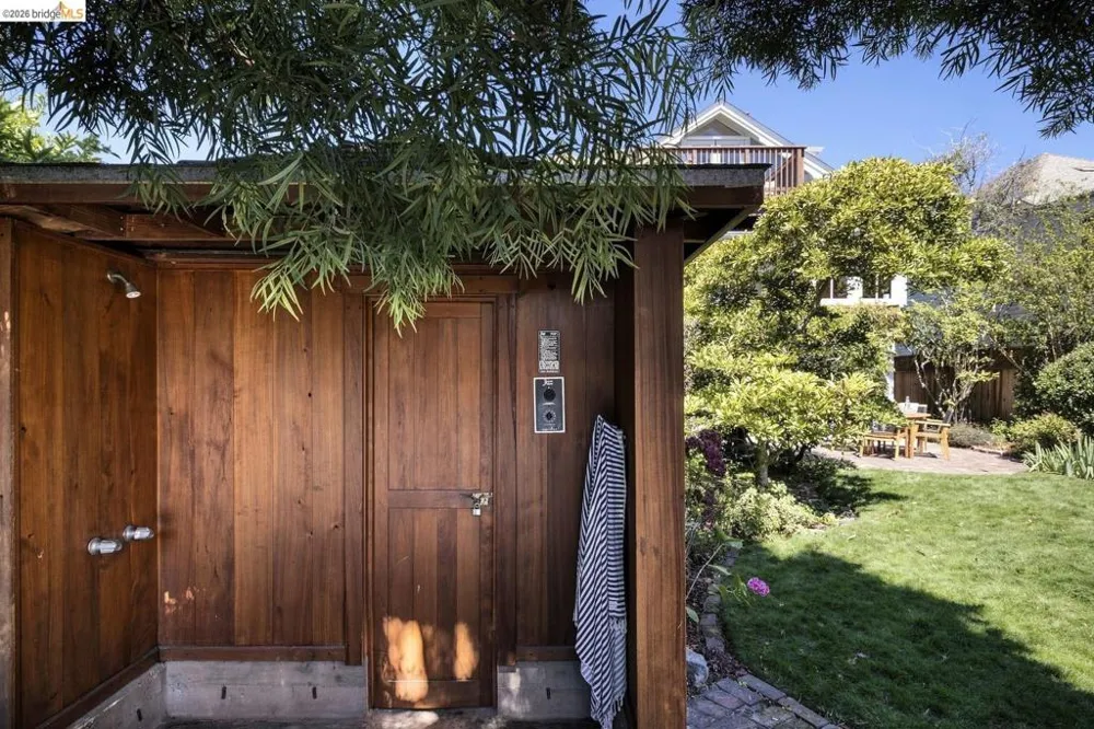 1716 Parker ST Berkeley, CA 94703
