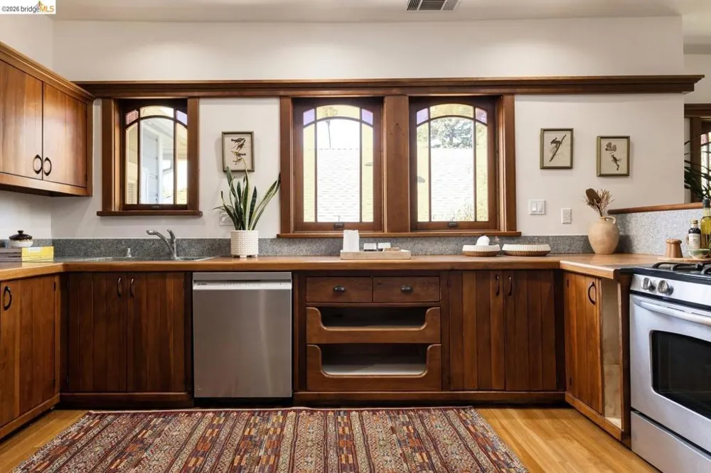 1716 Parker ST Berkeley, CA 94703