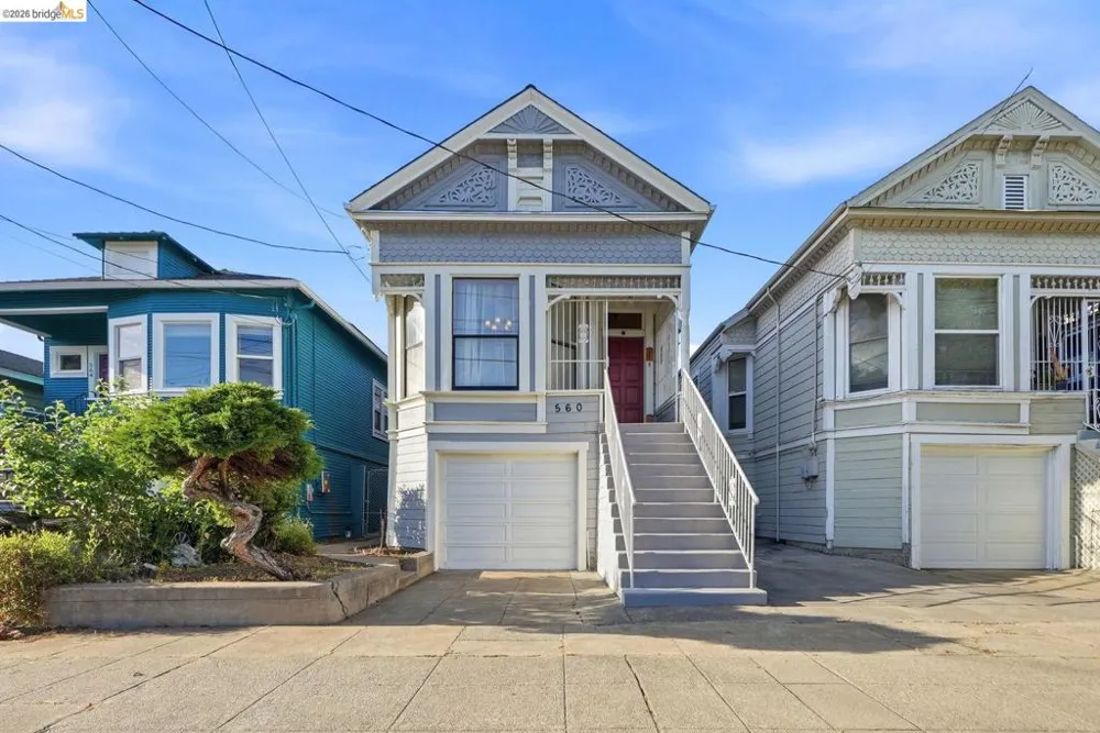 560 45th ST Oakland, CA 94609