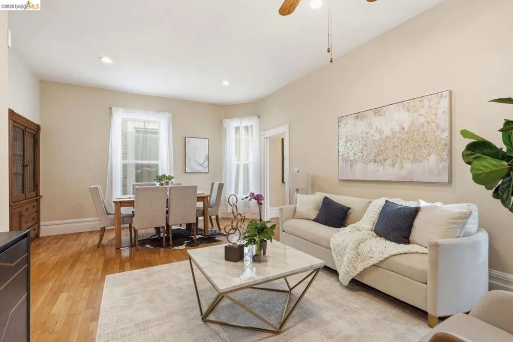 560 45th ST Oakland, CA 94609