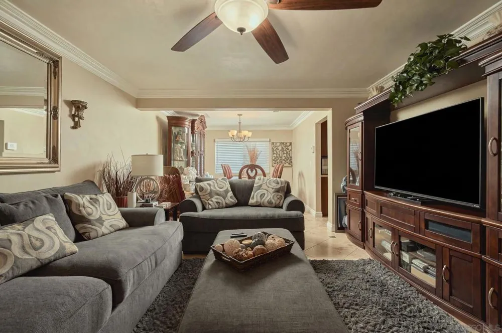 11322 Surco Dr San Diego, CA 92126