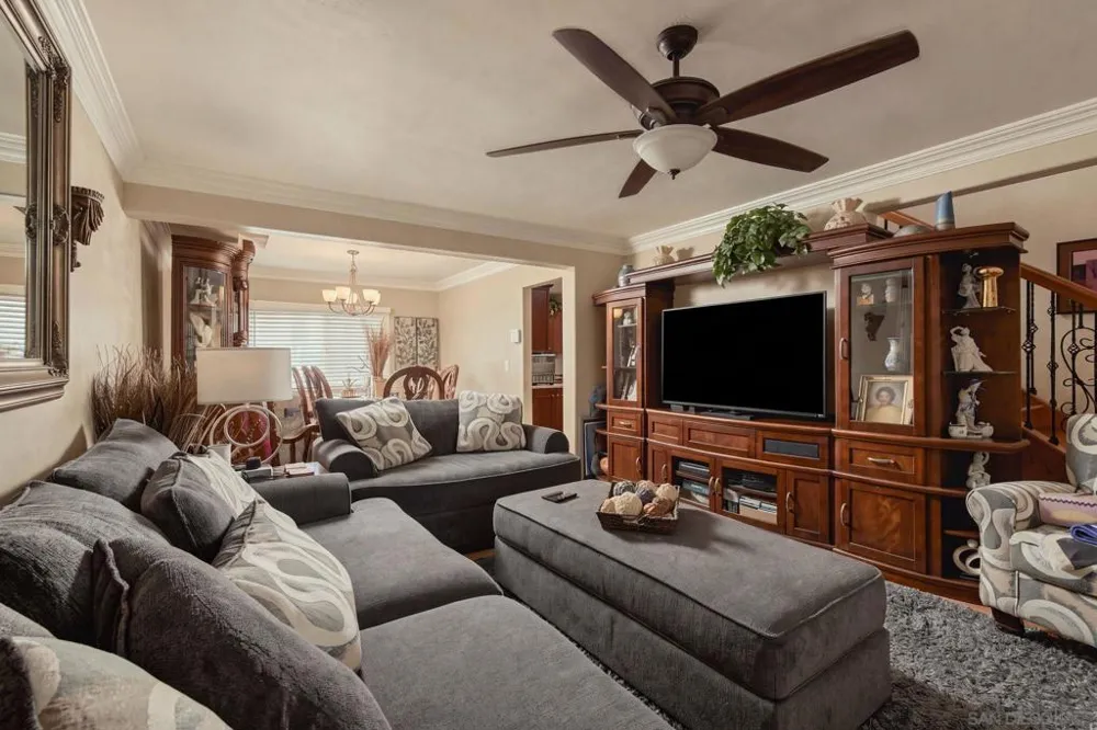 11322 Surco Dr San Diego, CA 92126