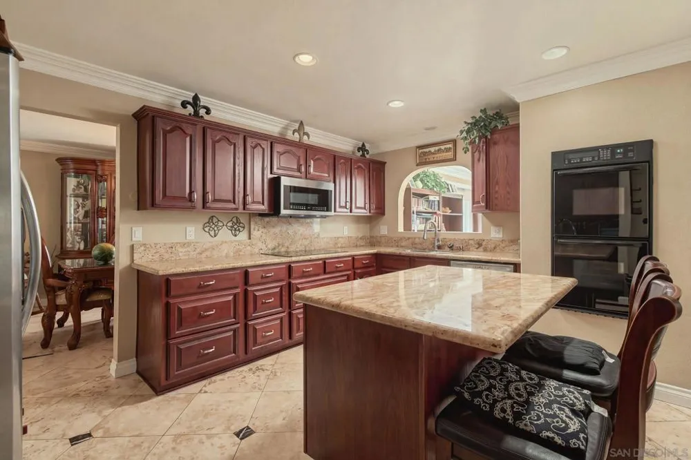 11322 Surco Dr San Diego, CA 92126