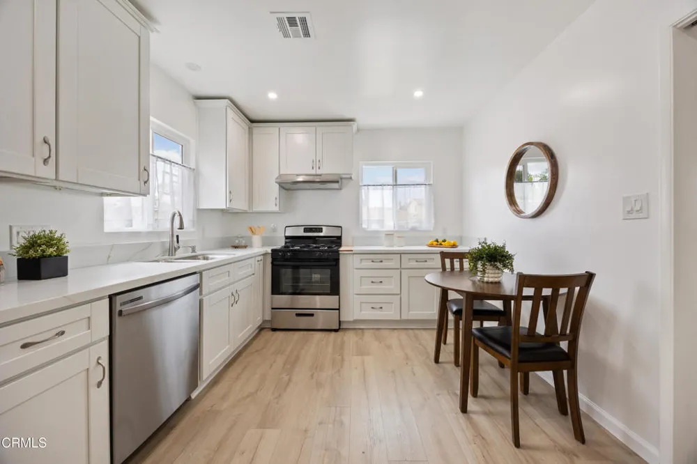 7727 Jayseel Street Los Angeles, CA 91042