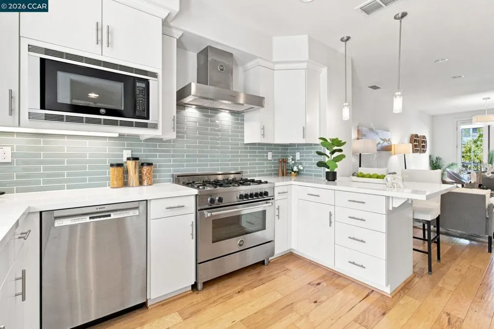 409 Longden Ave San Mateo, CA 94403