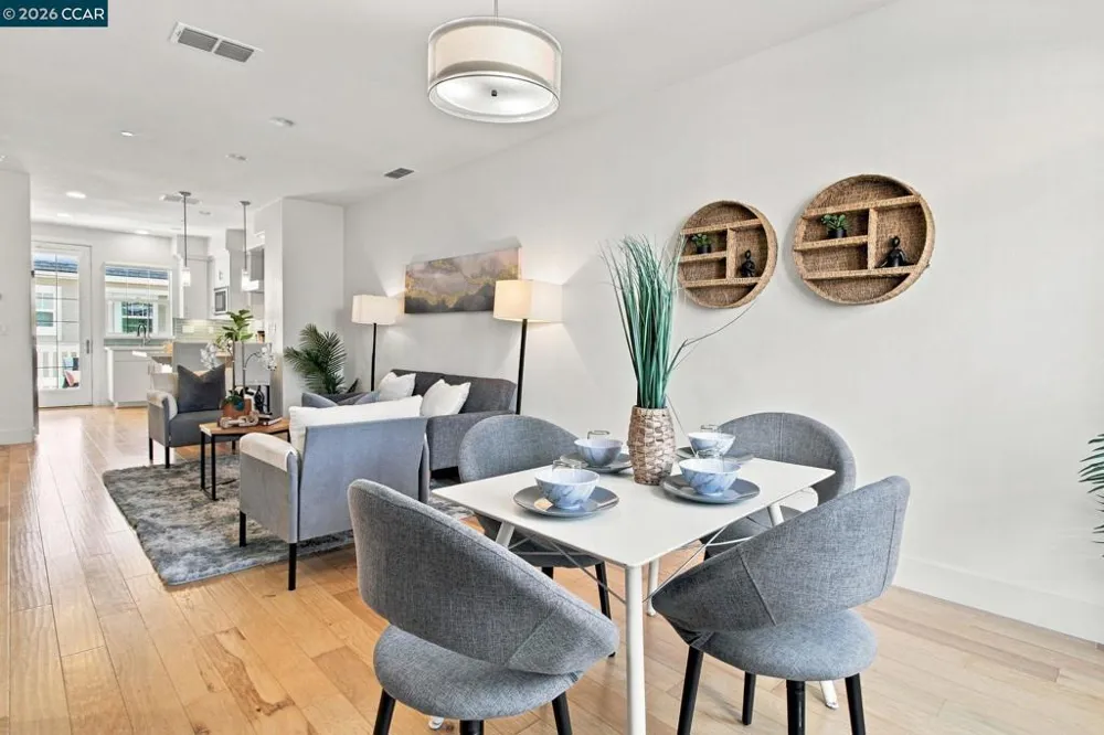 409 Longden Ave San Mateo, CA 94403