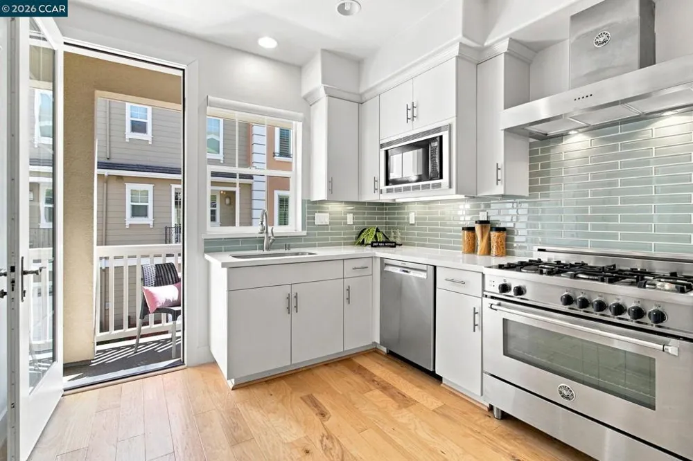 409 Longden Ave San Mateo, CA 94403