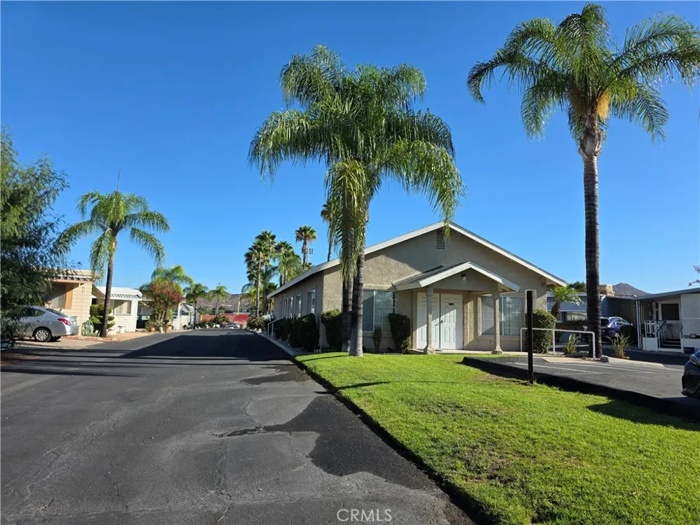 21601 Canyon Drive #16 Wildomar, CA 92595