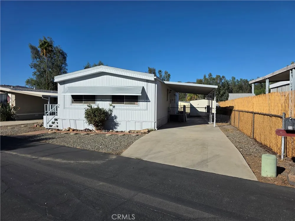 21601 Canyon Drive #16 Wildomar, CA 92595