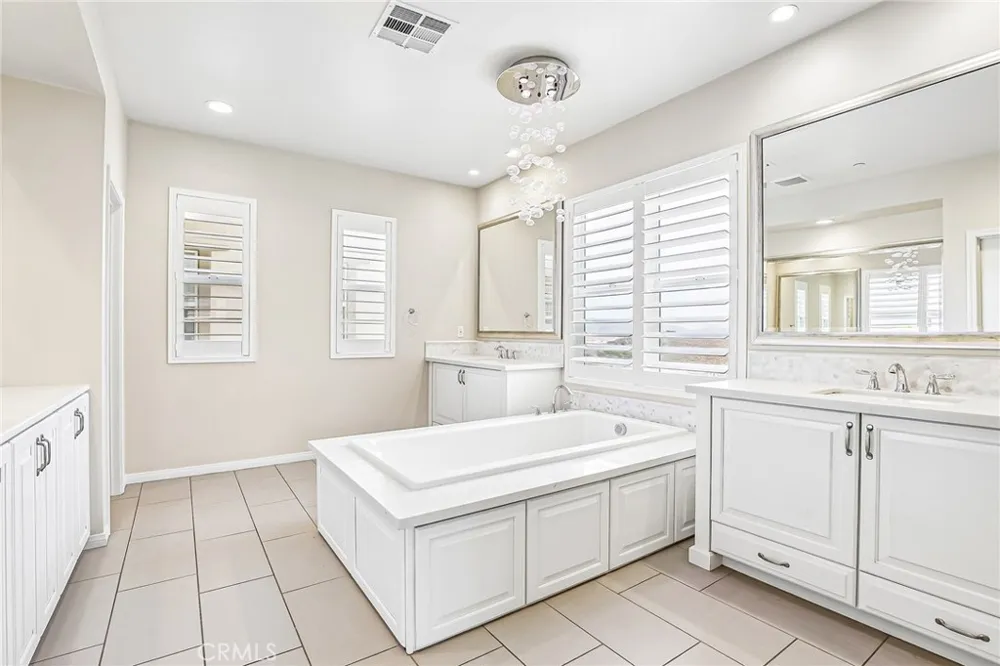 7 Paladino Court Rancho Mission Viejo, CA 92694