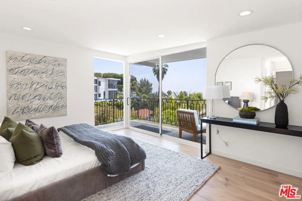 1341 Sierra Alta Way Los Angeles, CA 90069