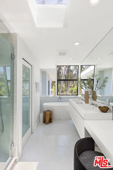 1341 Sierra Alta Way Los Angeles, CA 90069