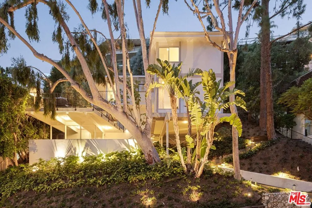 1341 Sierra Alta Way Los Angeles, CA 90069