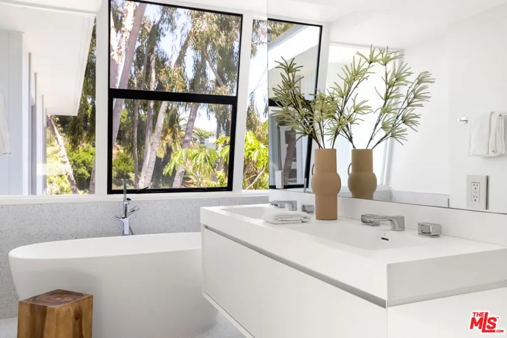 1341 Sierra Alta Way Los Angeles, CA 90069