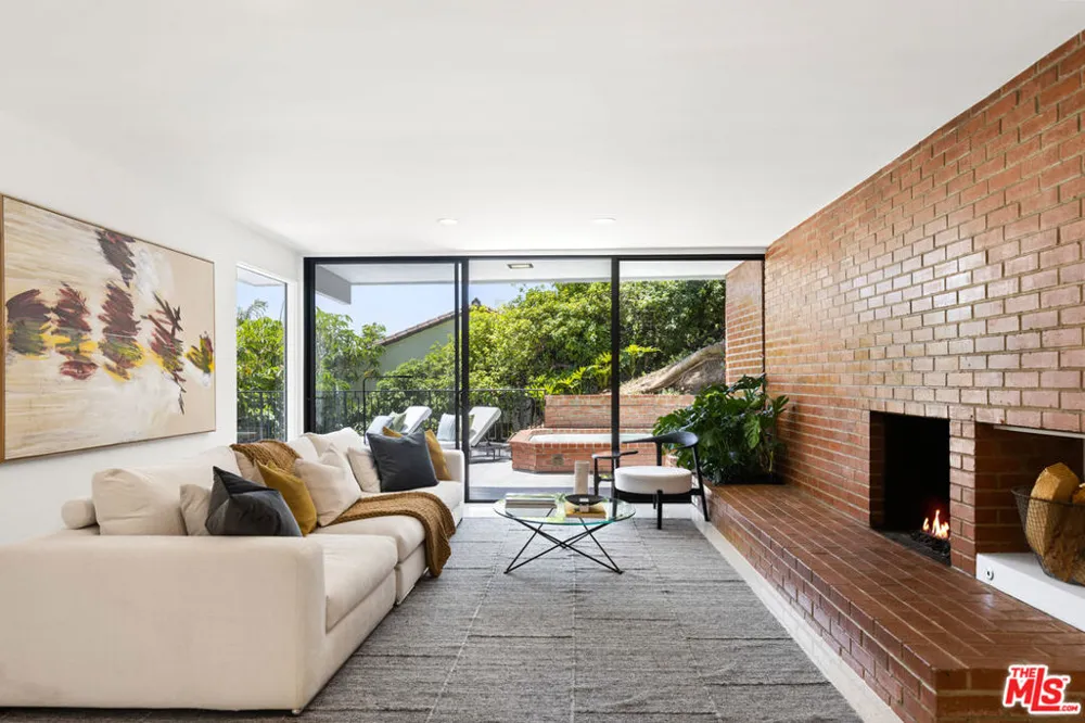 1341 Sierra Alta Way Los Angeles, CA 90069