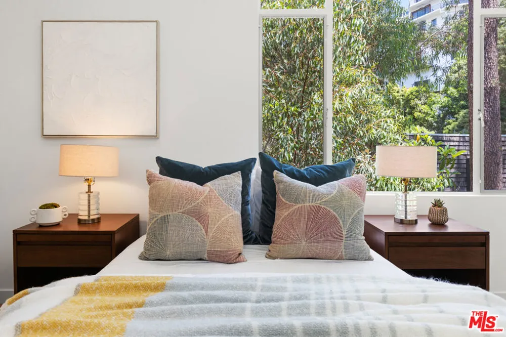 1341 Sierra Alta Way Los Angeles, CA 90069