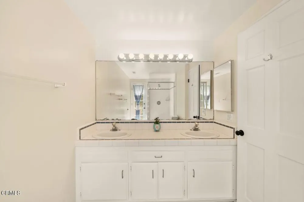 2884 Surfrider Avenue Ventura, CA 93001