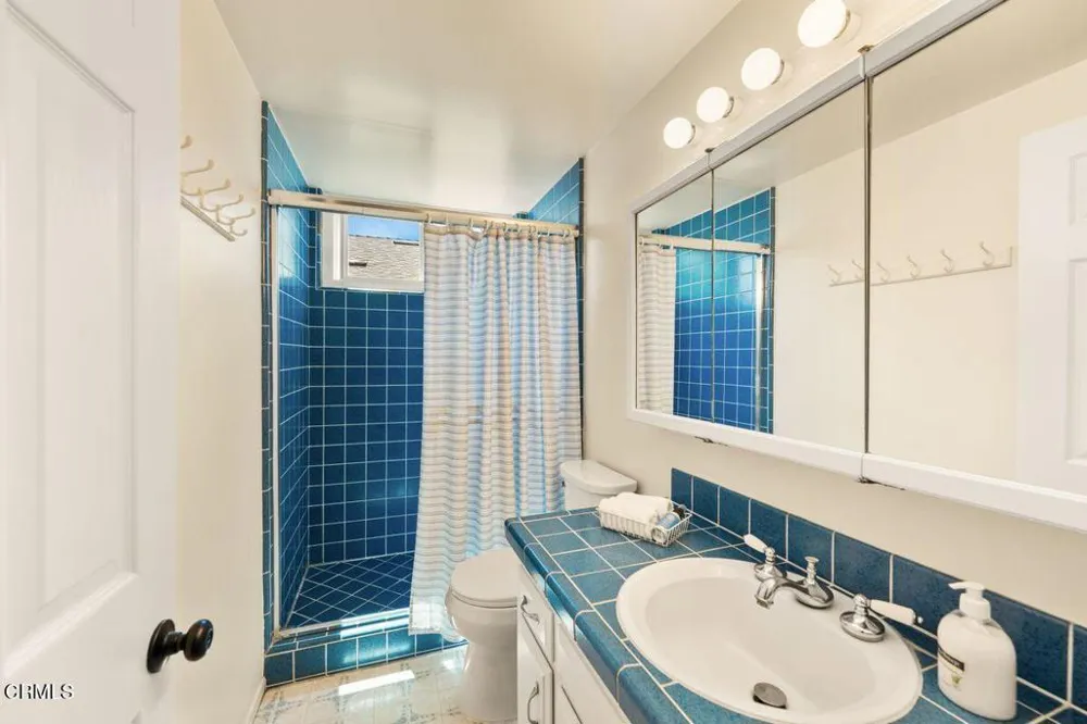 2884 Surfrider Avenue Ventura, CA 93001
