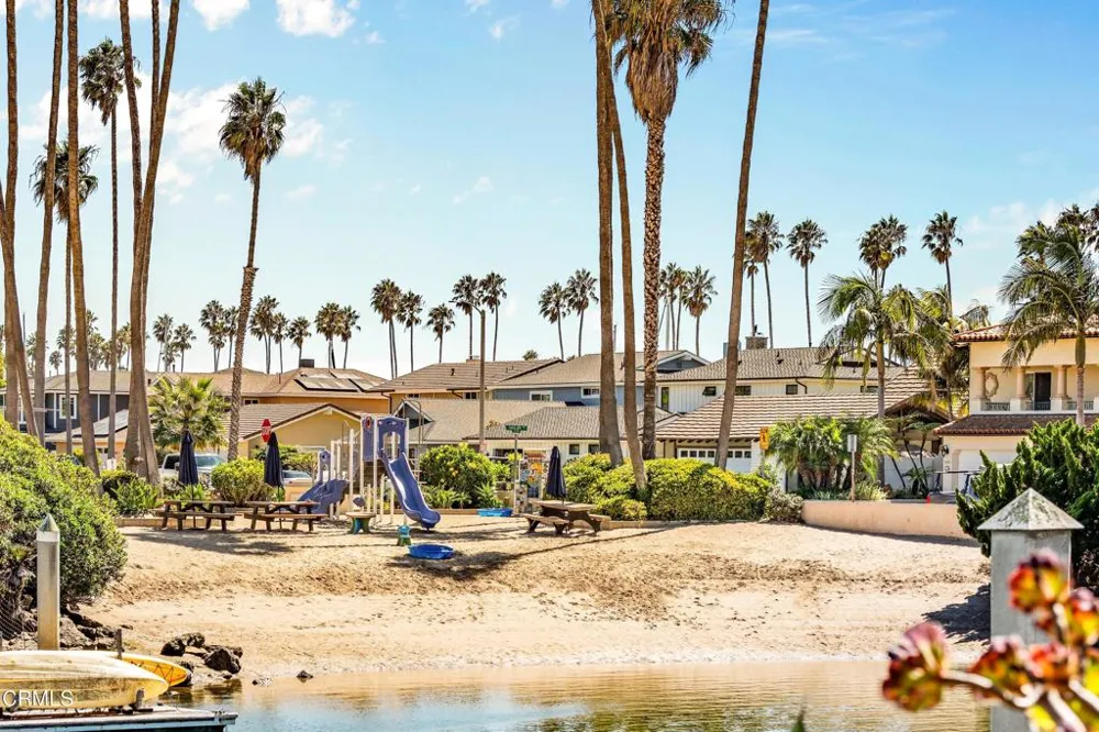2884 Surfrider Avenue Ventura, CA 93001