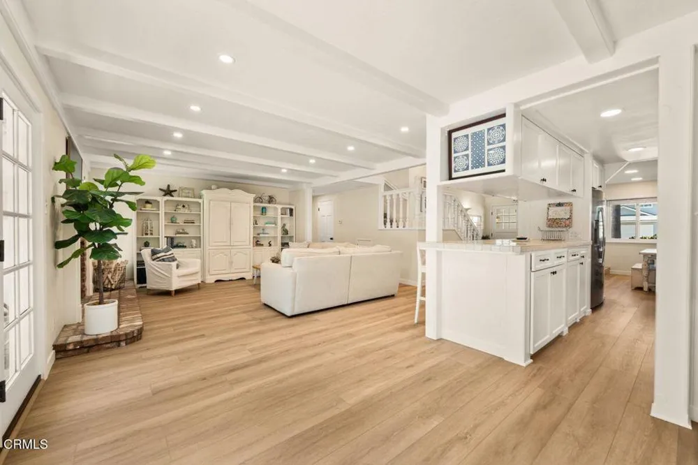 2884 Surfrider Avenue Ventura, CA 93001