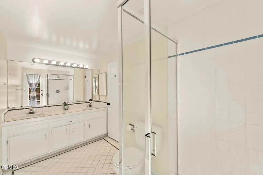 2884 Surfrider Avenue Ventura, CA 93001