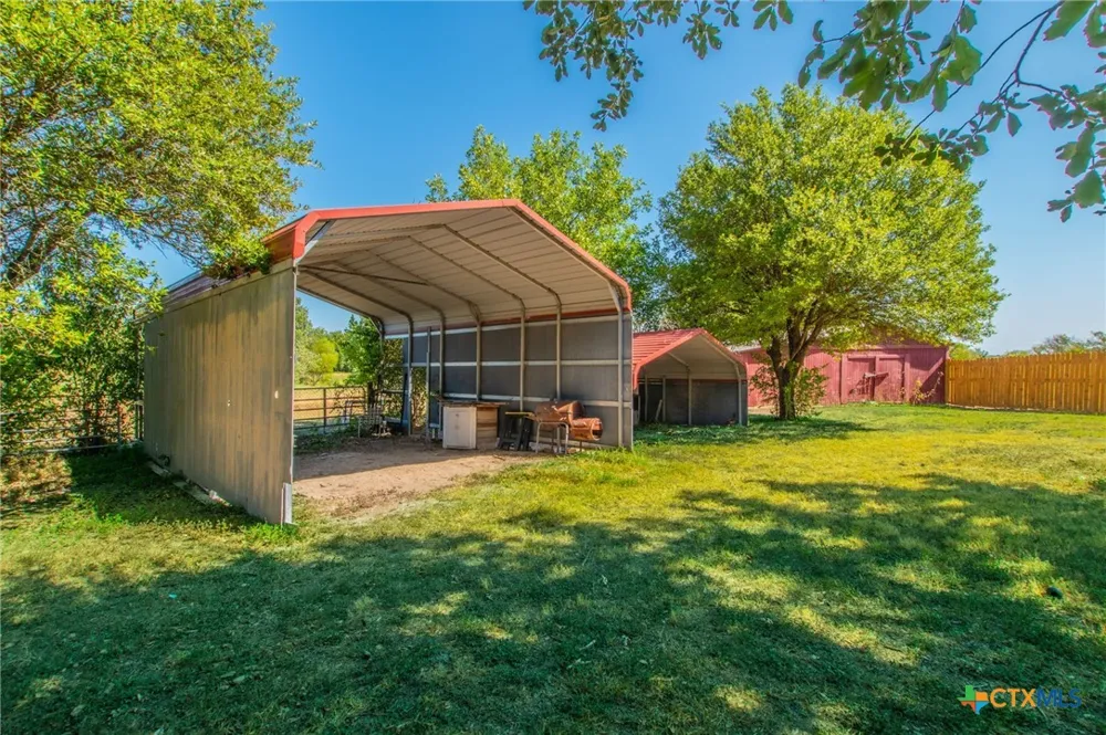814 E Young Avenue Temple, TX 76501