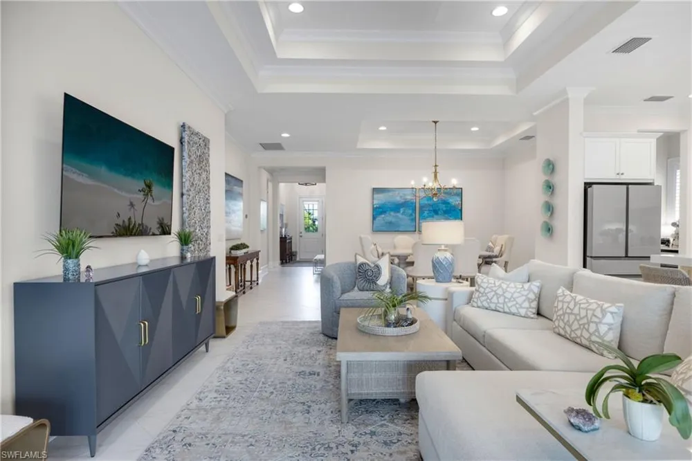 6472 Arriba Avenue Naples, FL 34113