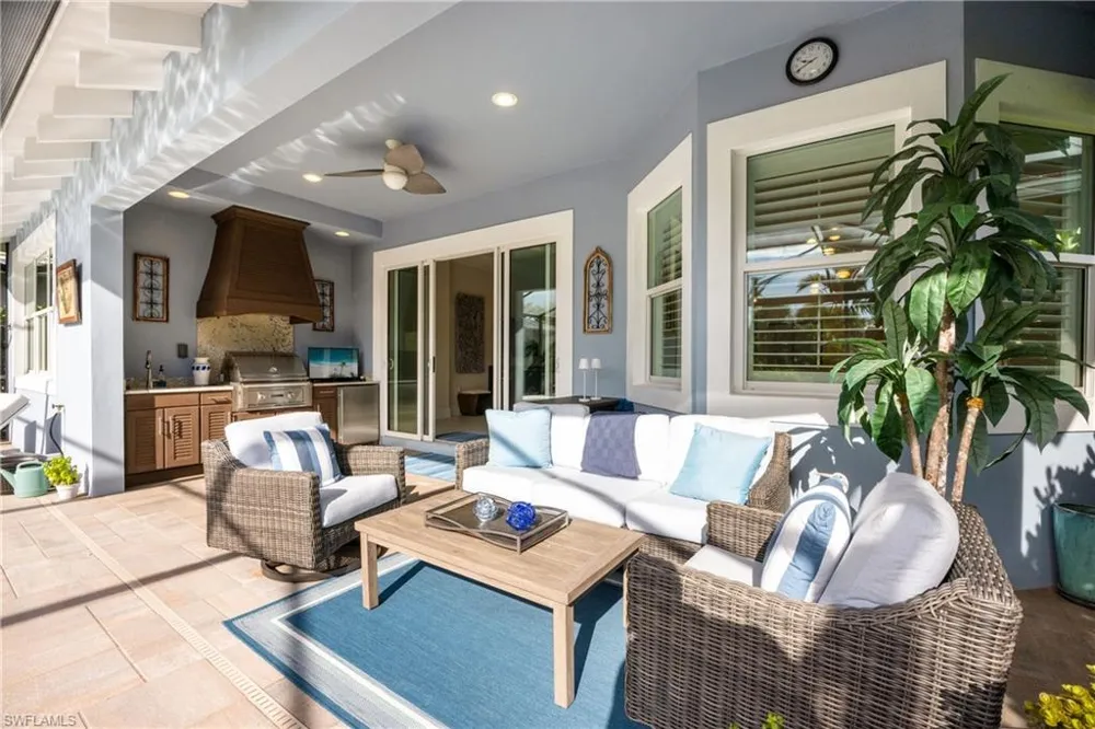 6472 Arriba Avenue Naples, FL 34113