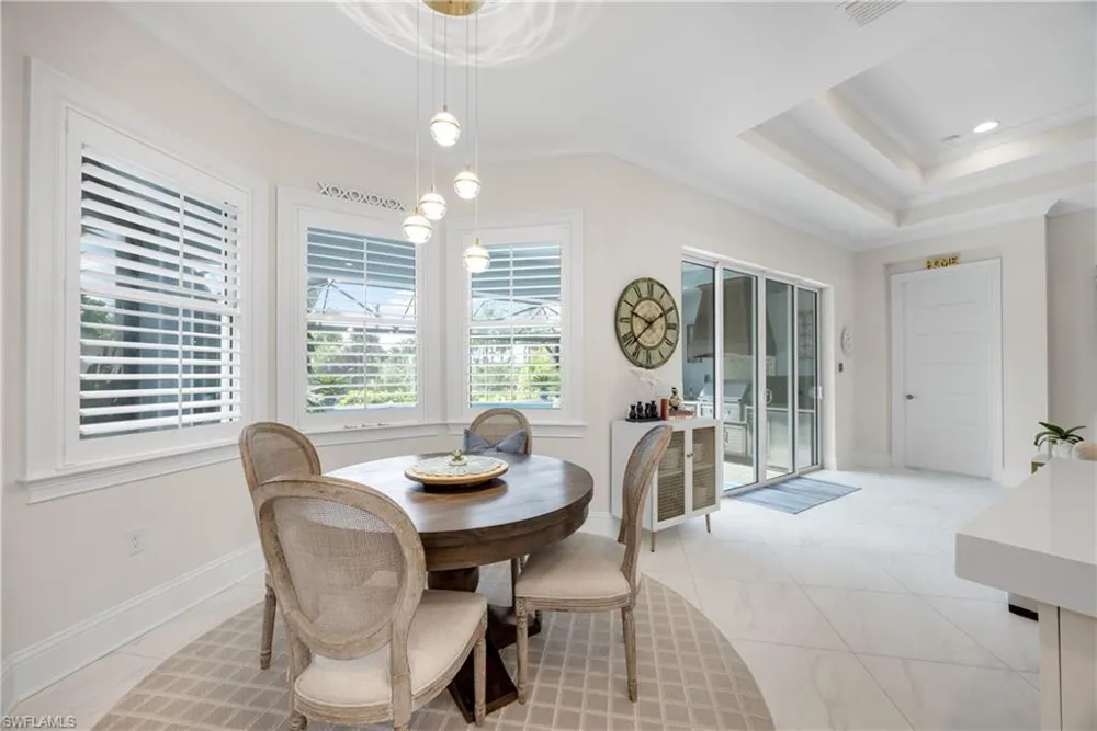 6472 Arriba Avenue Naples, FL 34113