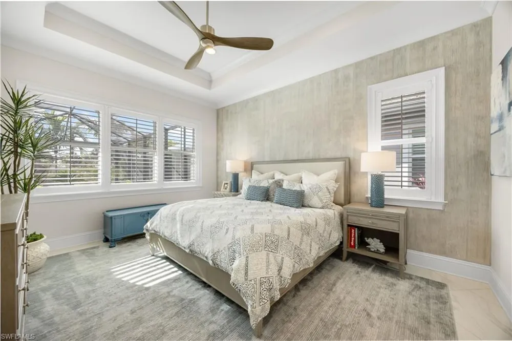6472 Arriba Avenue Naples, FL 34113