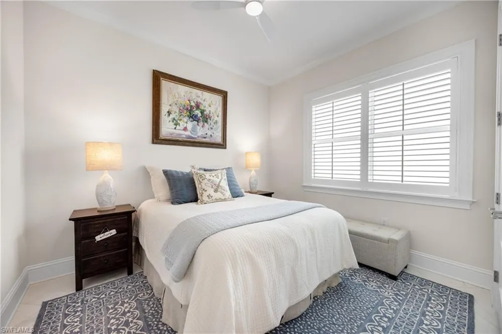 6472 Arriba Avenue Naples, FL 34113