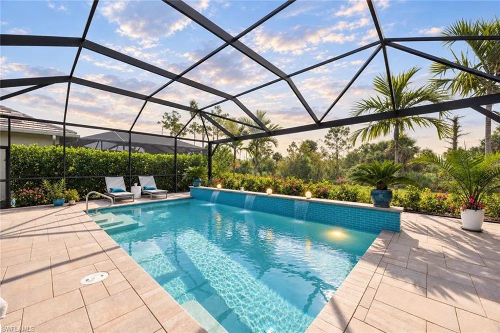6472 Arriba Avenue Naples, FL 34113