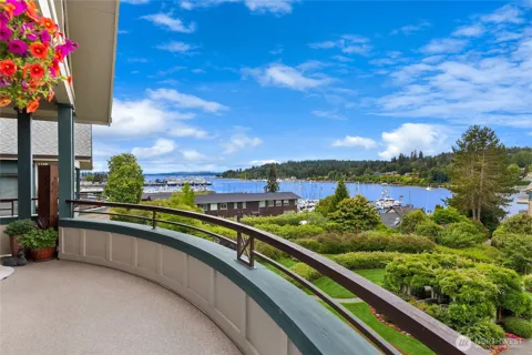 450 Wood Avenue SW #3B