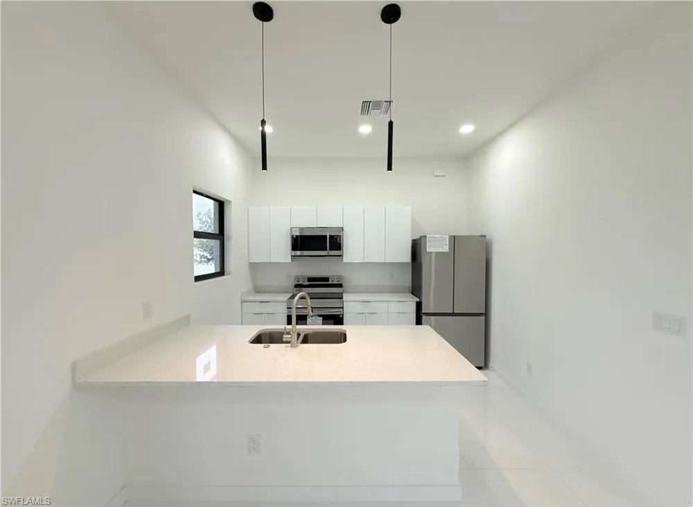 2418 NW 25th Street Cape Coral, FL 33993