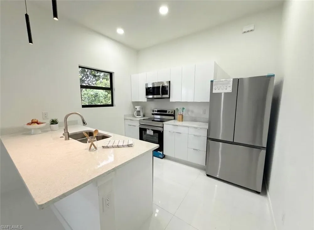 2418 NW 25th Street Cape Coral, FL 33993