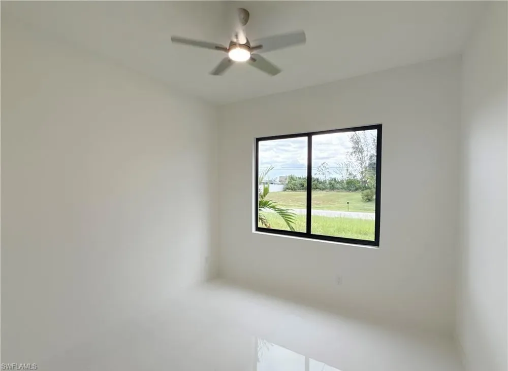 2418 NW 25th Street Cape Coral, FL 33993